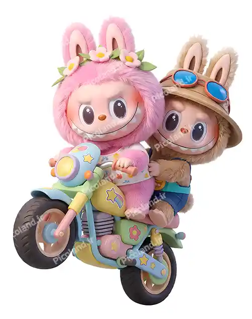 عکس با کیفیت 5K لبوبو کیوت در حال موتور سواری کد0300